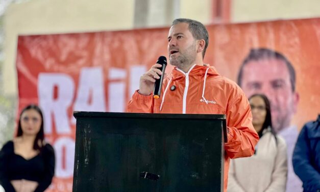 Arranca Raúl Lozano el programa Renovando tu Escuela