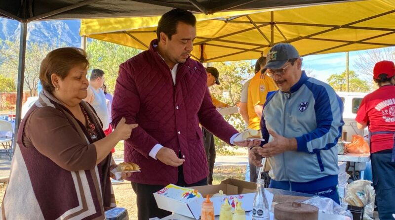 LLEVA NAVA ROSCA DE REYES A COLONIAS DE SANTA CATARINA