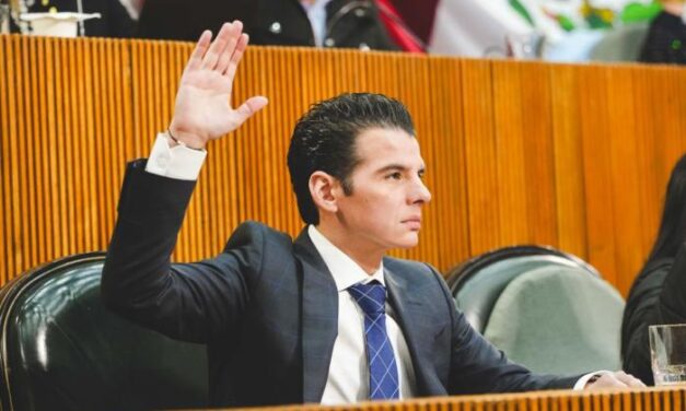 Reconoce Miguel Flores liderazgo de NL en infraestructura carretera