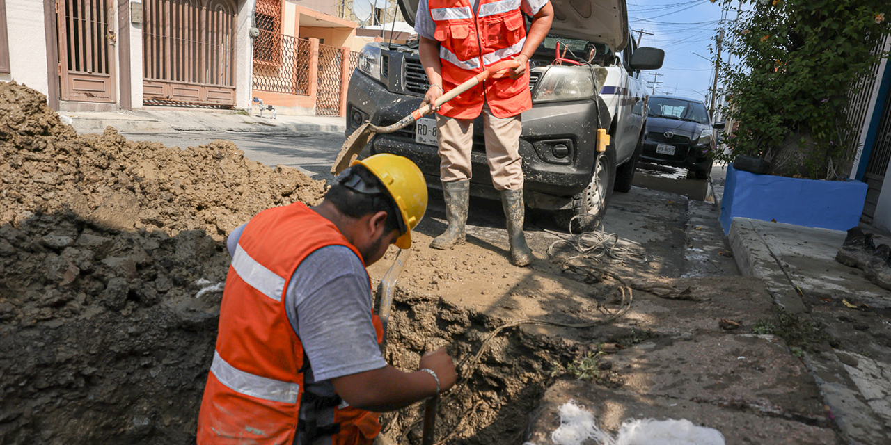 AGUA Y DRENAJE DESAZOLVA 475 MIL METROS DE TUBERÍA Y ATIENDE 20 MIL REPORTES